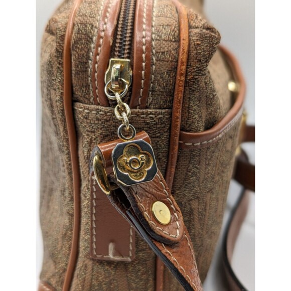 Vintage Flavi Vismano Leather Front Pocket Crossbody Purse - Picture 6 of 16